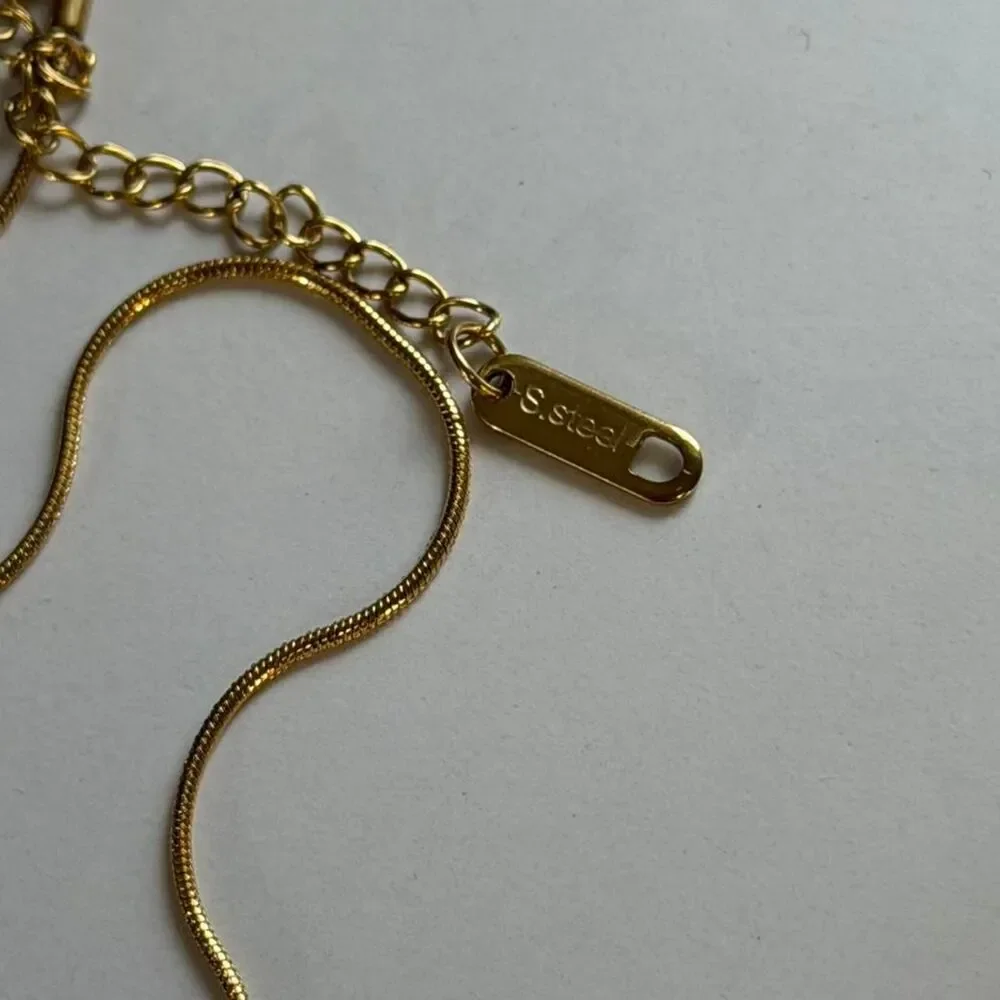 Vintage Style 18K Gold Plated Stainless Steel White Stone Pendant Necklace + Jew